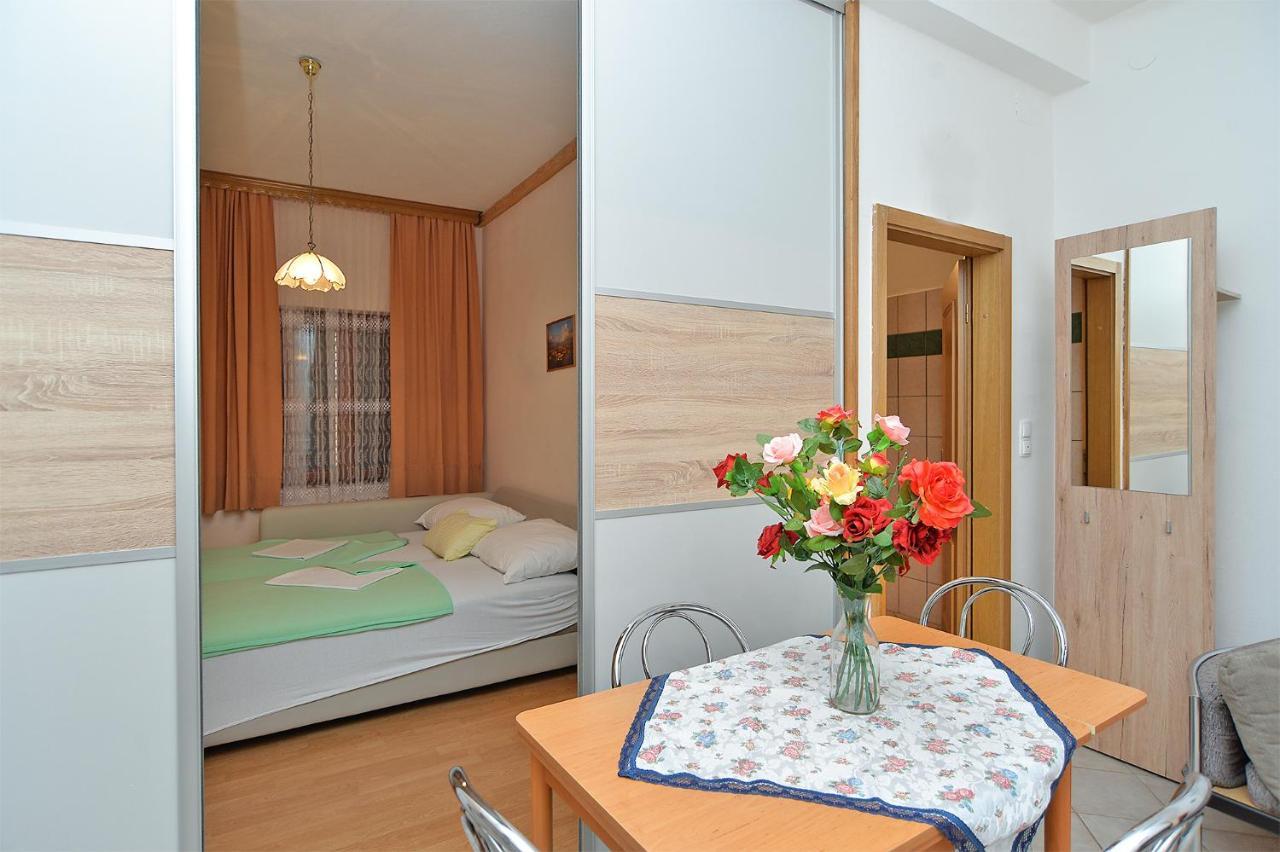 Apartments Joko 1160 พูลา ภายนอก รูปภาพ