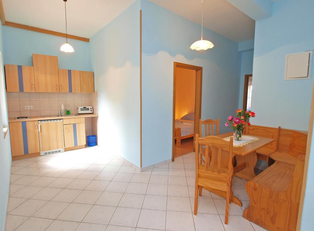 Apartments Joko 1160 พูลา ภายนอก รูปภาพ