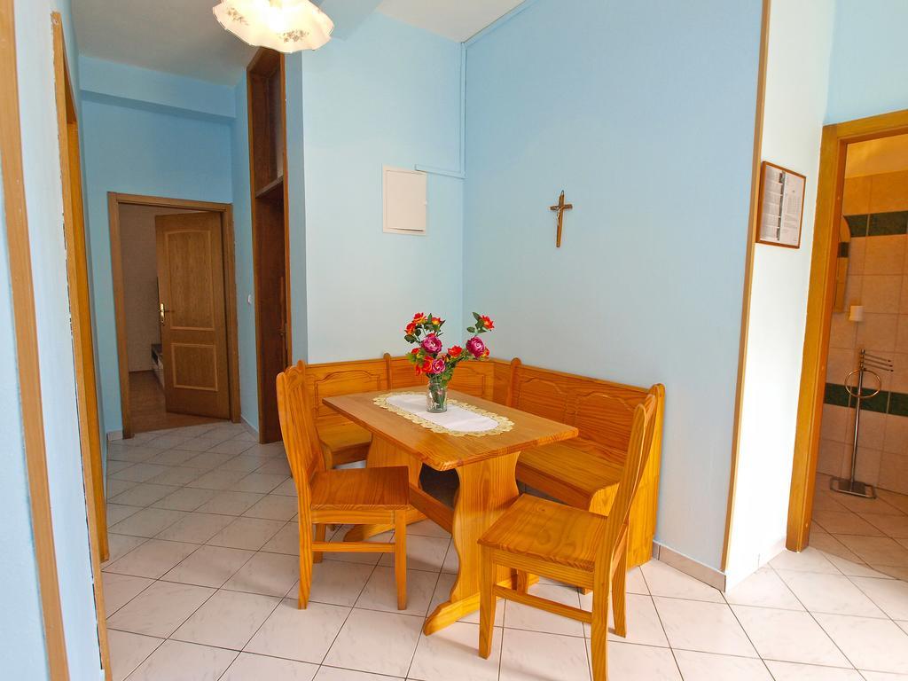 Apartments Joko 1160 พูลา ภายนอก รูปภาพ