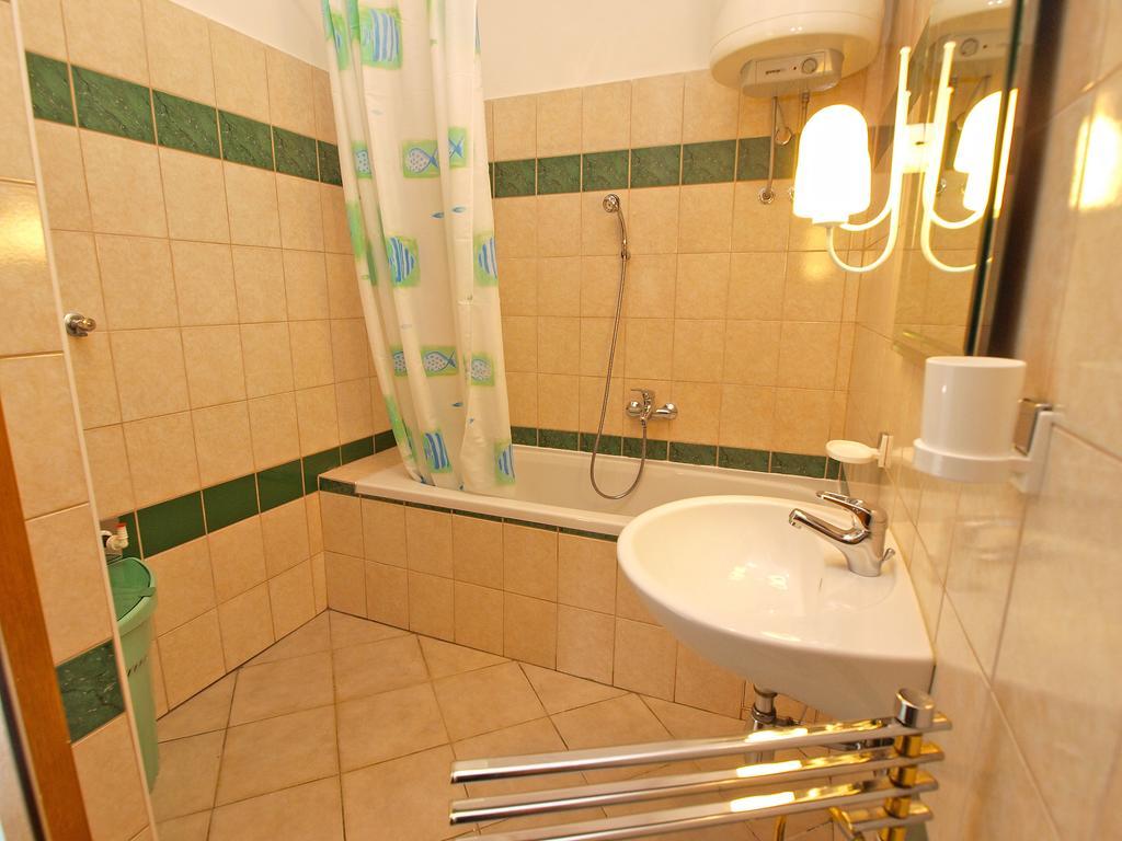 Apartments Joko 1160 พูลา ภายนอก รูปภาพ