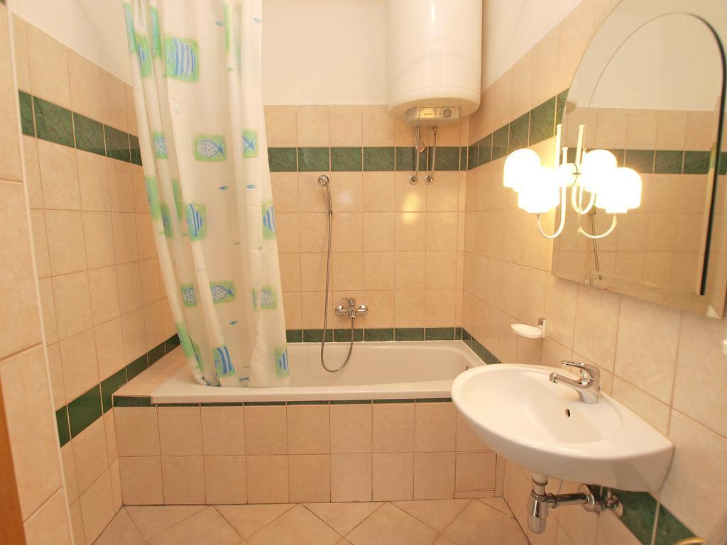 Apartments Joko 1160 พูลา ภายนอก รูปภาพ