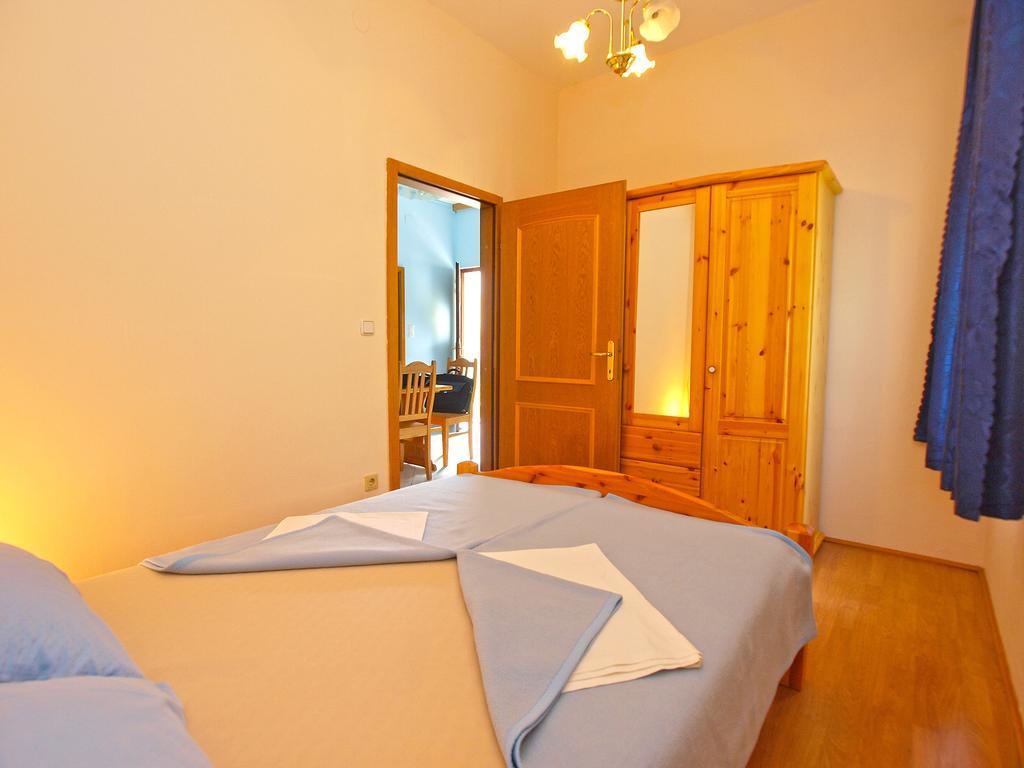 Apartments Joko 1160 พูลา ภายนอก รูปภาพ